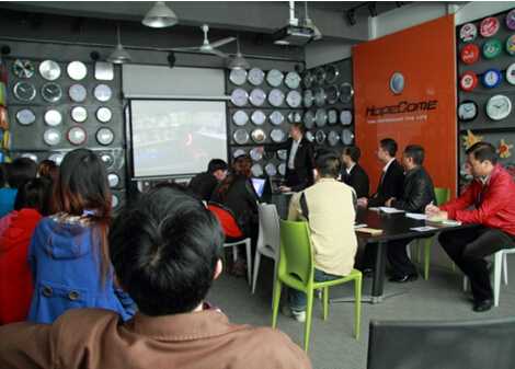 劉老師《企業(yè)6S管理》的培訓(xùn)現(xiàn)場(chǎng) 劉老師《企業(yè)6S管理》的培訓(xùn)現(xiàn)場(chǎng)