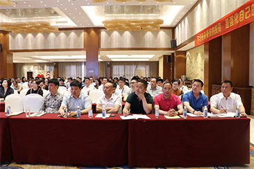 正睿金教授受邀參加佛山CEO沙龍進(jìn)行演講 正睿金教授受邀參加佛山CEO沙龍進(jìn)行演講