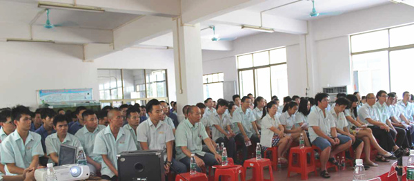 熱烈祝賀2015年8月份佛山興順精密模具有限公司管理升級(jí)誓師大會(huì)順利召開！