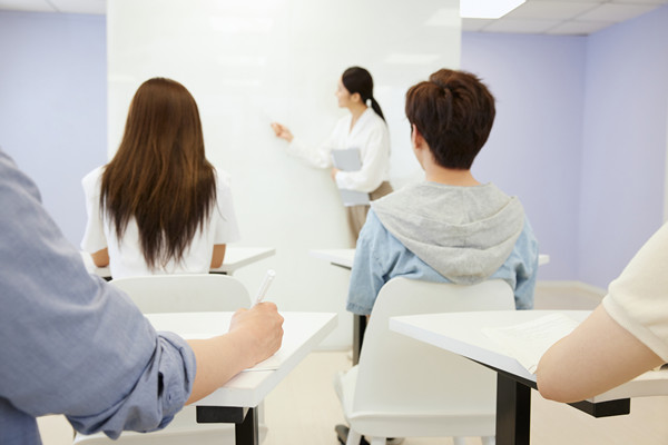 人才梯隊建設：培養(yǎng)儲備，確保企業(yè)持續(xù)發(fā)展