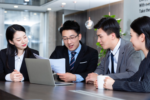 如何加強集團內部信息溝通促進團隊協(xié)作？