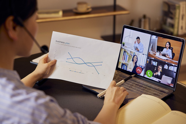 遠(yuǎn)程工作與人力資源:新常態(tài)下的挑戰(zhàn)與機(jī)遇 遠(yuǎn)程工作與人力資源:新常態(tài)下的挑戰(zhàn)與機(jī)遇