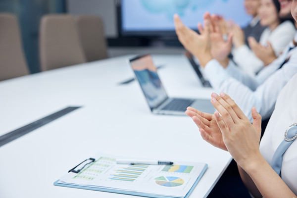 培育積極向上的組織文化，增強(qiáng)員工的凝聚力和向心力