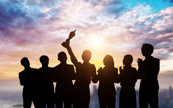 集團(tuán)內(nèi)部控制：完善內(nèi)部控制體系，確保集團(tuán)合規(guī)運(yùn)營