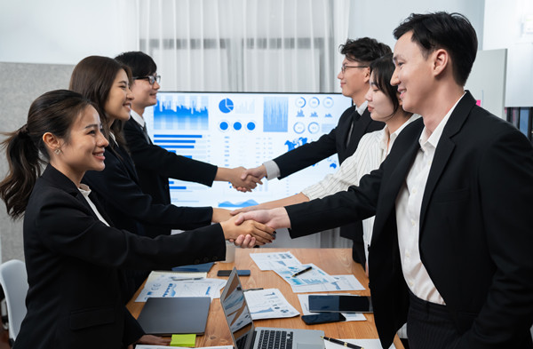 企業(yè)績(jī)效管理方案:全球視野與本地實(shí)踐 企業(yè)績(jī)效管理方案:全球視野與本地實(shí)踐