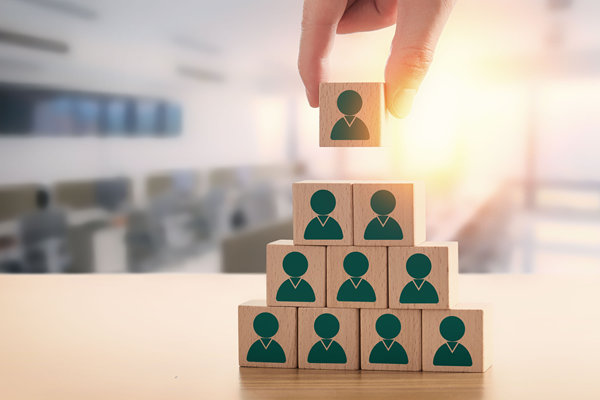 人才儲備與梯隊(duì)建設(shè):確保企業(yè)持續(xù)發(fā)展的人才保障 人才儲備與梯隊(duì)建設(shè):確保企業(yè)持續(xù)發(fā)展的人才保障