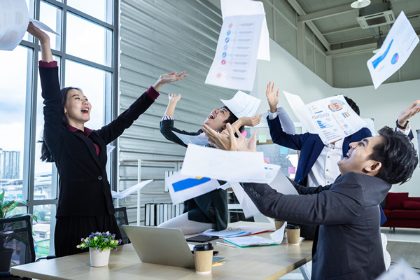 集團(tuán)管控中的組織結(jié)構(gòu)優(yōu)化：原則、方法與實(shí)踐