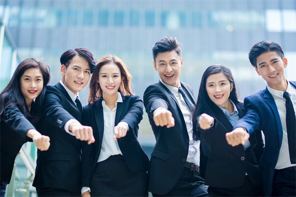 協(xié)同效應(yīng)：強(qiáng)化內(nèi)部溝通，打造高效協(xié)作團(tuán)隊