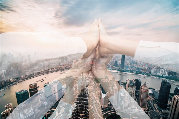 如何制定符合企業(yè)戰(zhàn)略目標(biāo)的組織發(fā)展路徑？