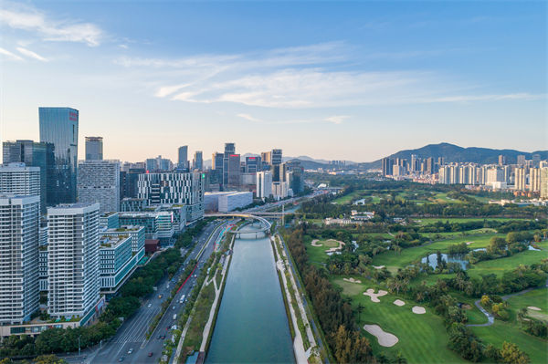 深圳精益生產(chǎn)咨詢公司如何幫助企業(yè)實(shí)現(xiàn)生產(chǎn)流程優(yōu)化？