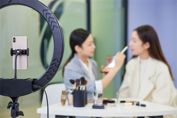 營銷咨詢公司的全球化服務(wù)如何助企業(yè)開拓國際市場？