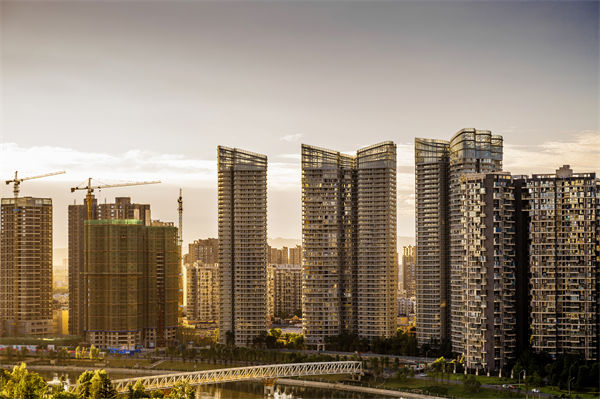 北上廣深樓市集體回暖，對(duì)制造型企業(yè)有何啟示？