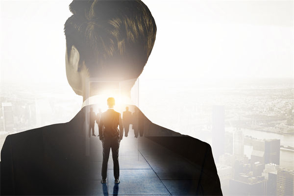 如何制定符合企業(yè)長(zhǎng)期戰(zhàn)略目標(biāo)的組織規(guī)劃方案？