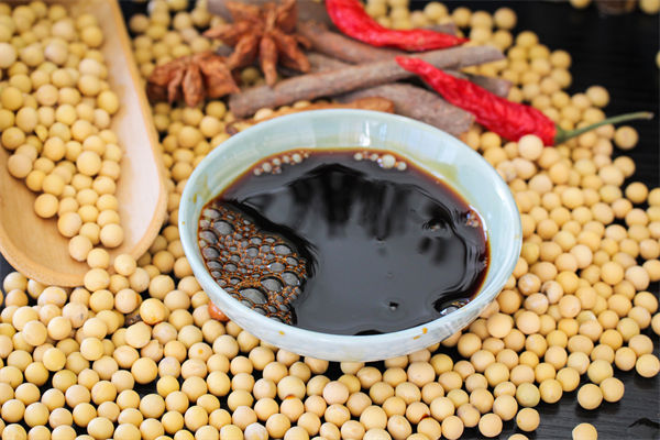 廠商回應(yīng)零添加醬油檢出鎘和砷，相關(guān)企業(yè)有何啟示？