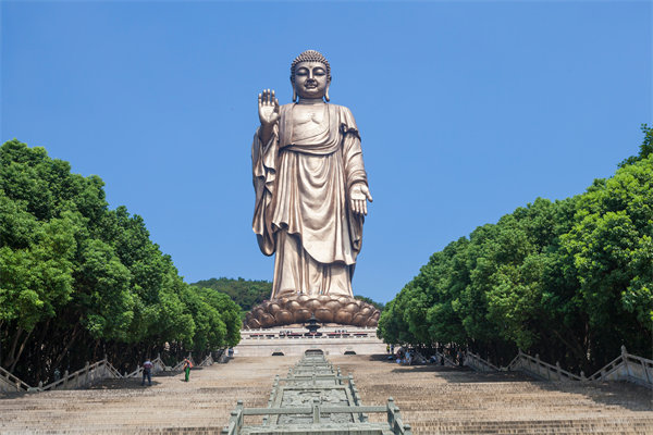 無錫戰(zhàn)略咨詢公司如何幫企業(yè)突破增長瓶頸，實(shí)現(xiàn)逆勢突圍？