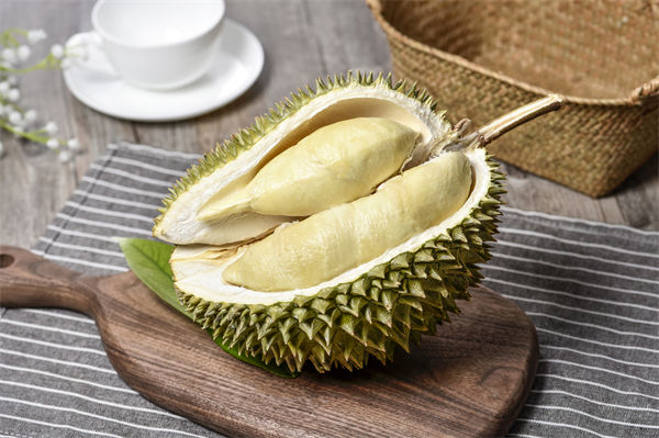 榴蓮價(jià)格暴跌50%，有人買(mǎi)了50箱，預(yù)算管理怎么看？