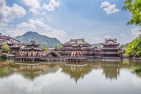 制造業(yè)管理分析：短劇基地狂飆，誰(shuí)是下一個(gè)橫店？